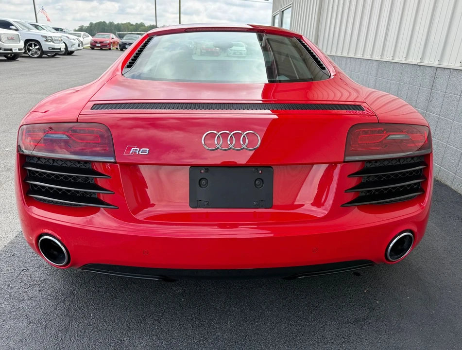 2014 Audi 42 R8 - Image 11 of 31