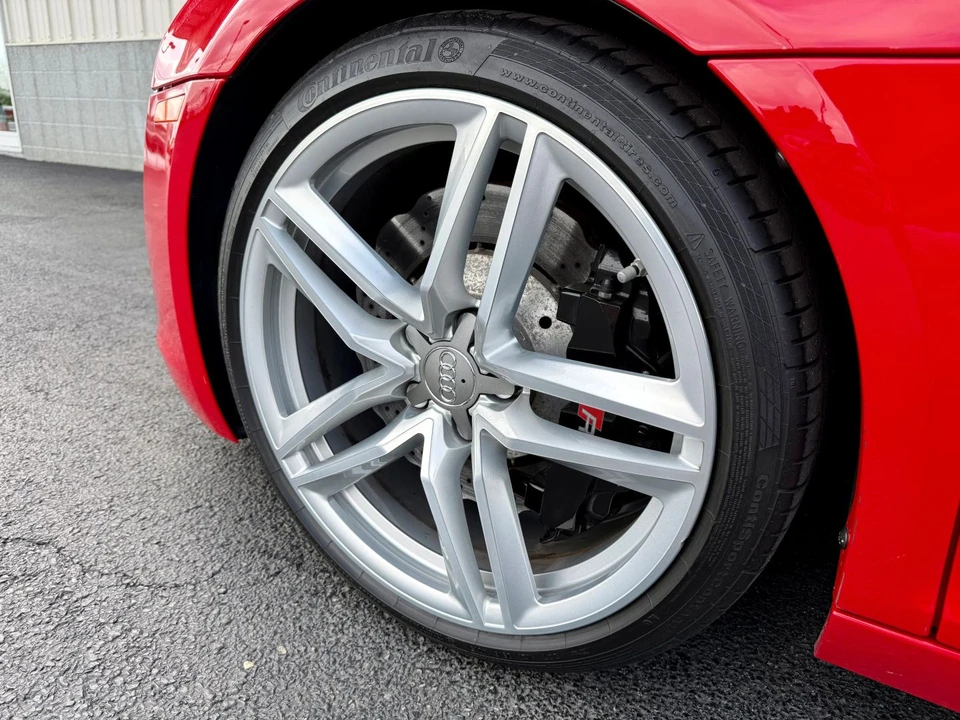 2014 Audi 42 R8 - Image 29 of 31