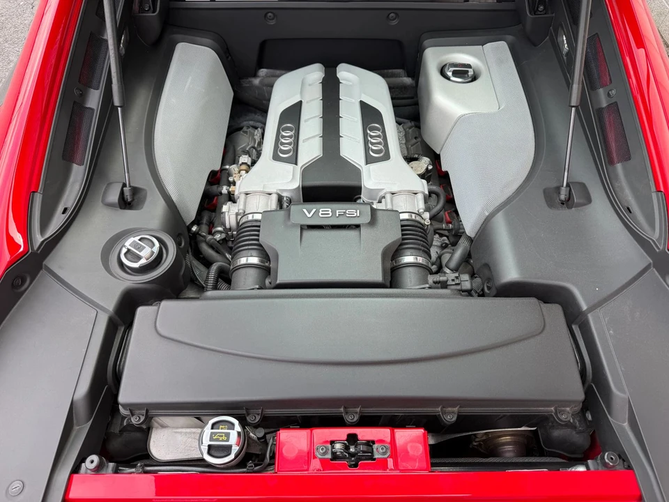 2014 Audi 42 R8 - Image 20 of 31