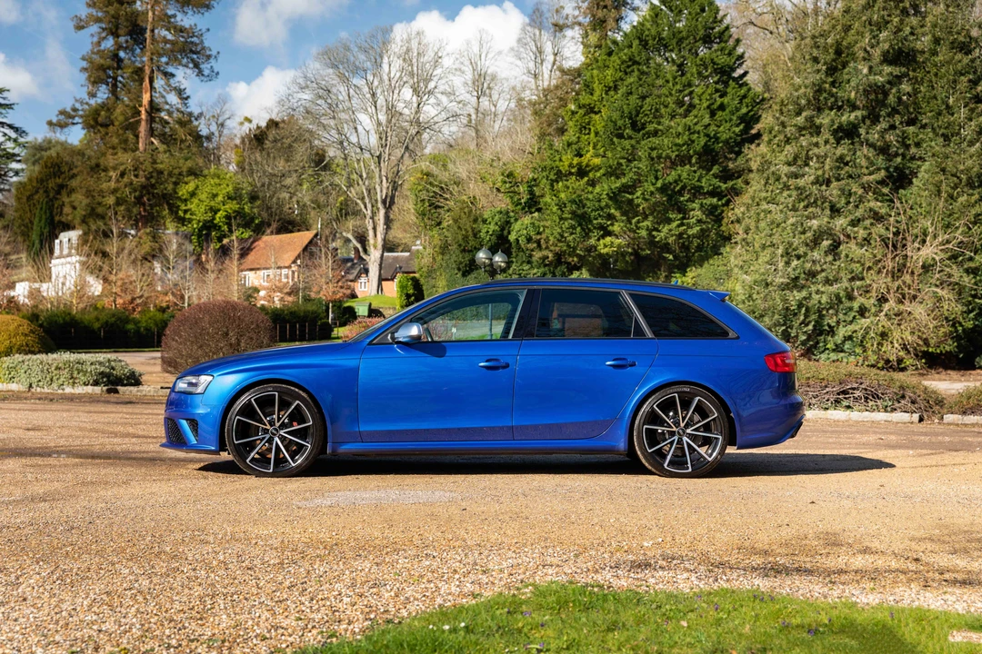 2014 Audi B8 RS4 - Image 9 of 31