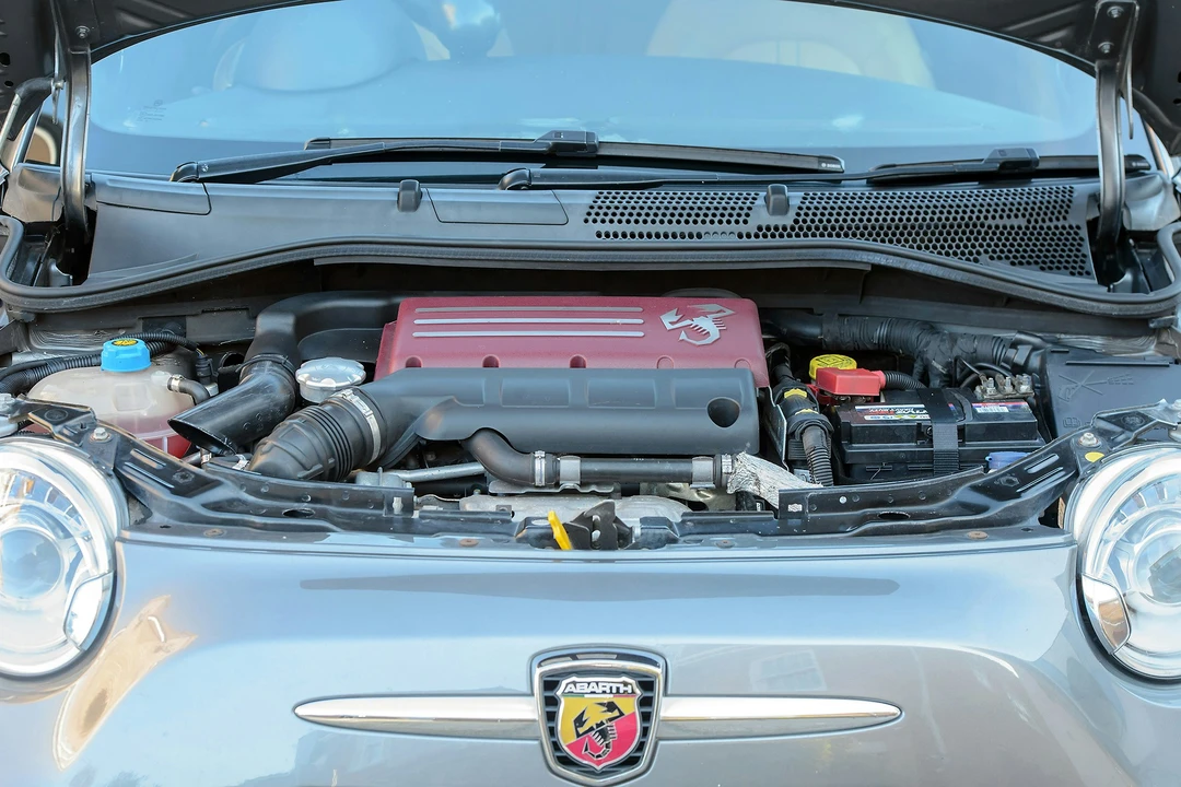 2014 Abarth - Image 7 of 21