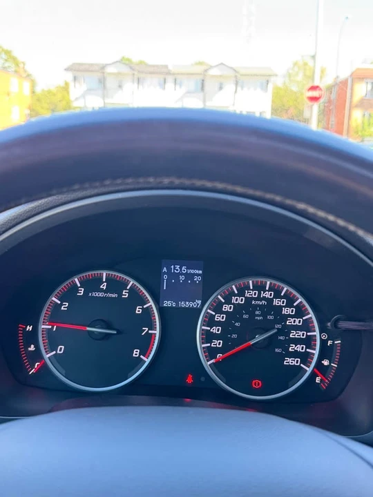 2014 Acura ILX - Image 5 of 11