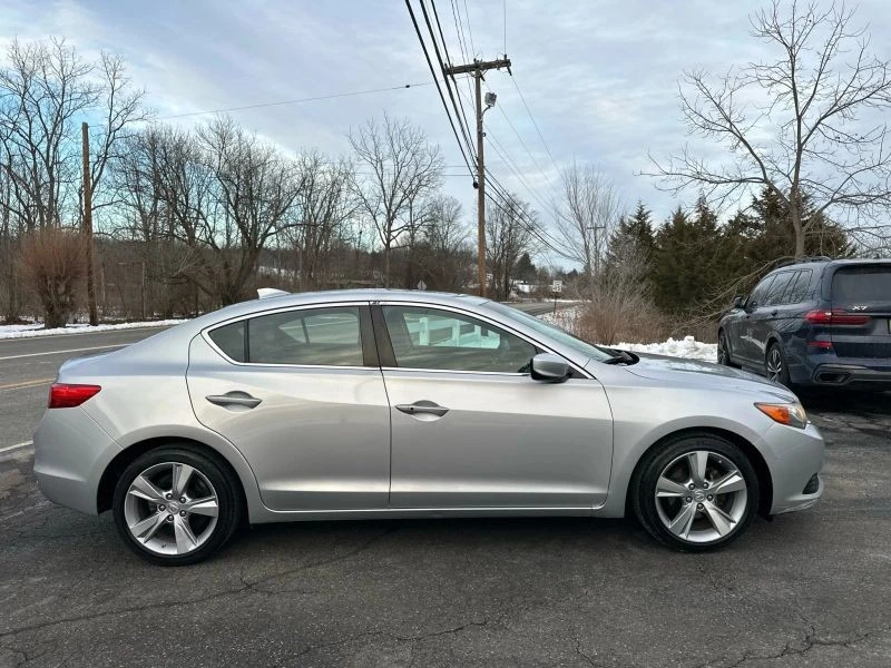 2014 Acura ILX - Image 8 of 12