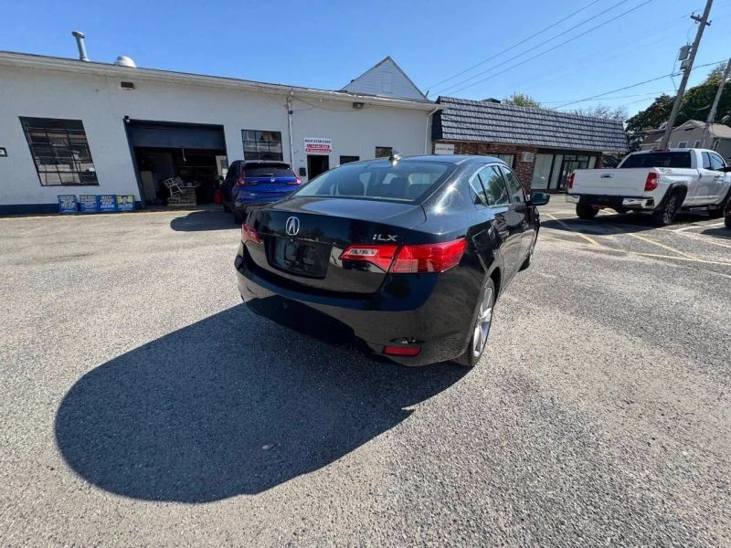2014 Acura ILX - Image 9 of 12