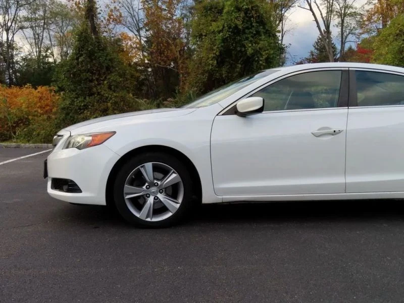 2014 Acura ILX - Image 8 of 12