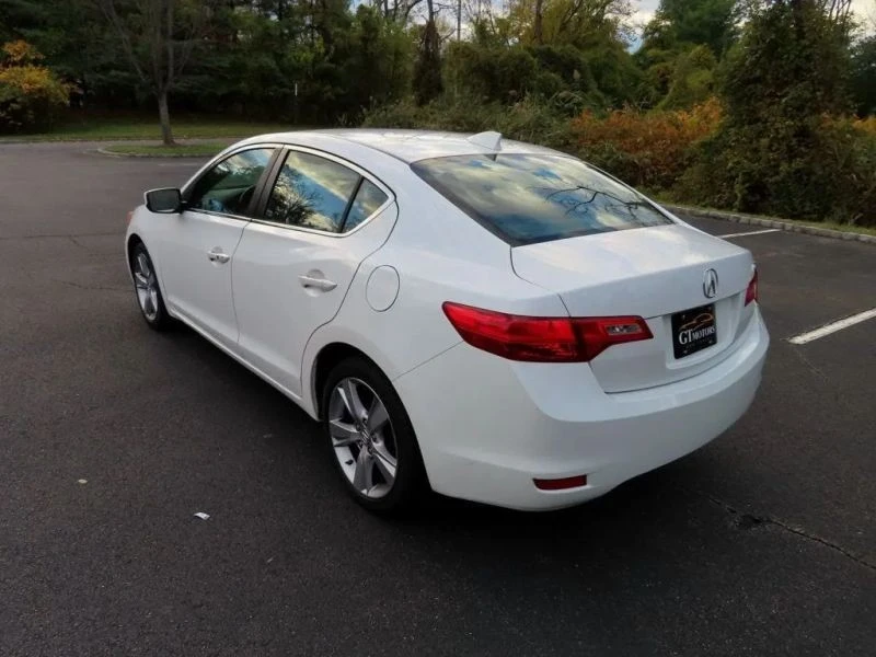 2014 Acura ILX - Image 10 of 12