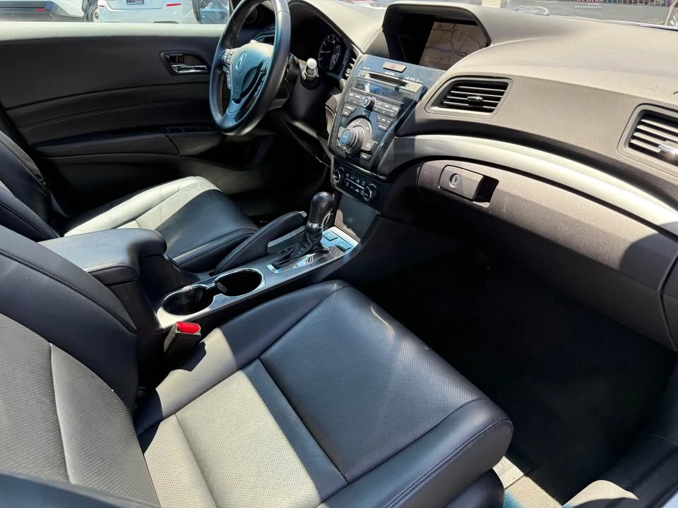 2014 Acura ILX - Image 15 of 17
