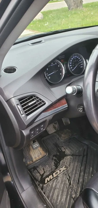 2014 Acura MDX 3rd Gen - Image 15 of 17