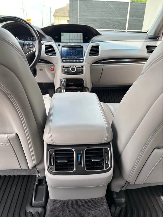 2014 Acura RLX - Image 15 of 19