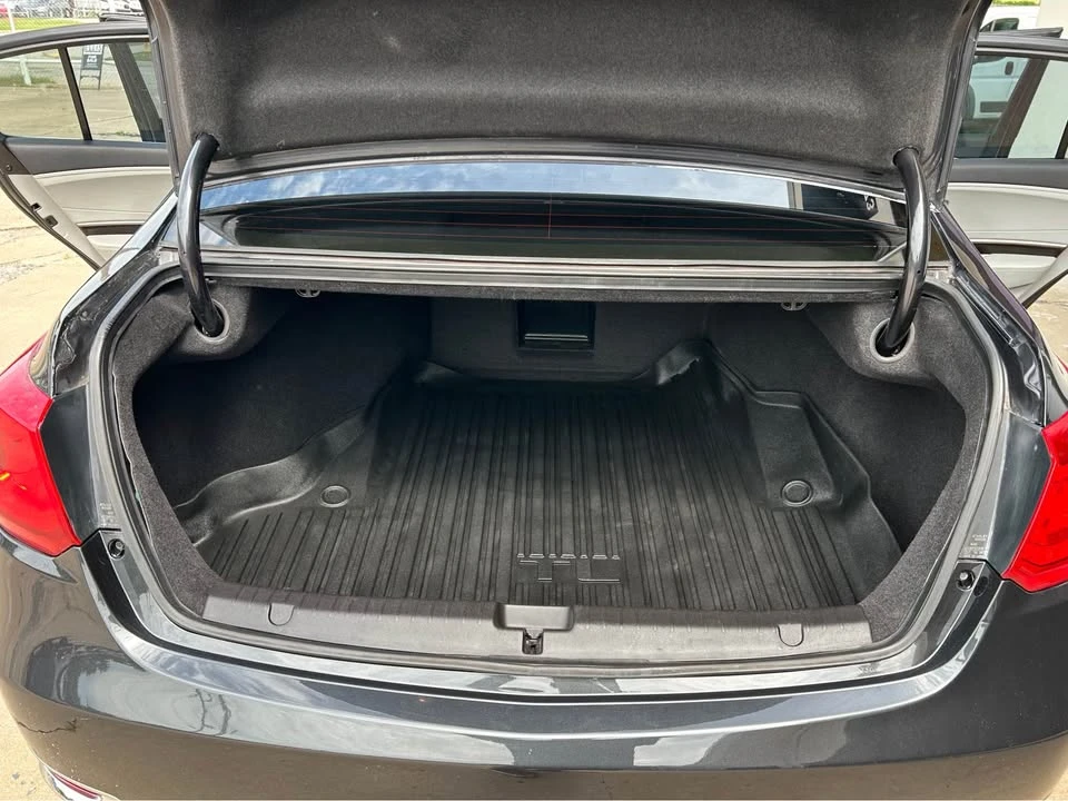 2014 Acura RLX - Image 11 of 19