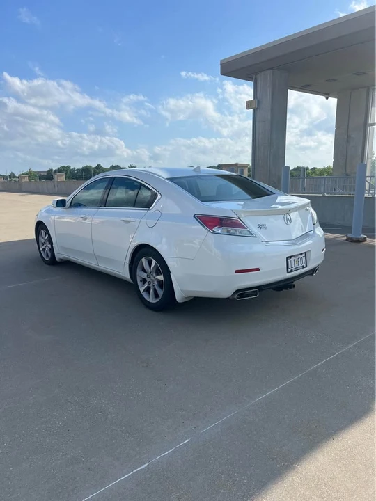 2014 Acura TL 4th Gen - Image 2 of 10
