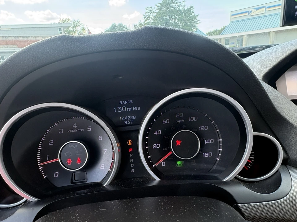 2014 Acura TL 4th Gen - Image 19 of 23