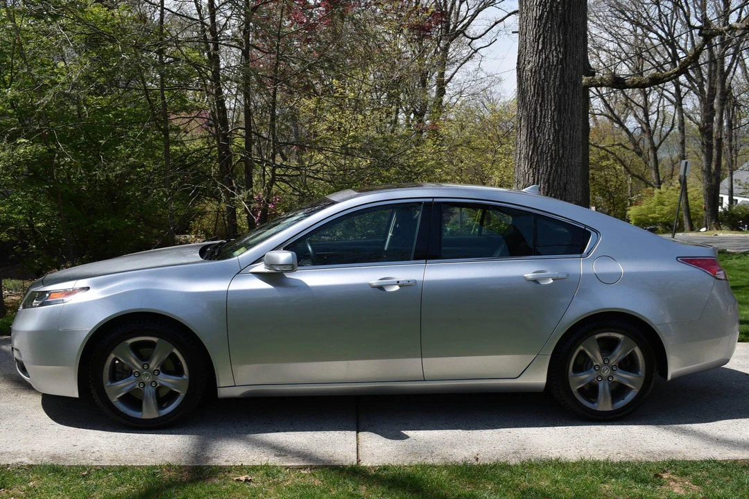 2014 Acura TL 4th Gen - Image 8 of 31