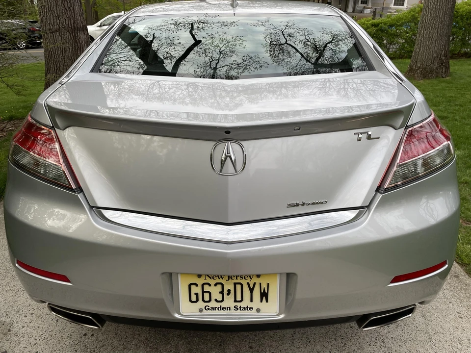2014 Acura TL 4th Gen - Image 10 of 31
