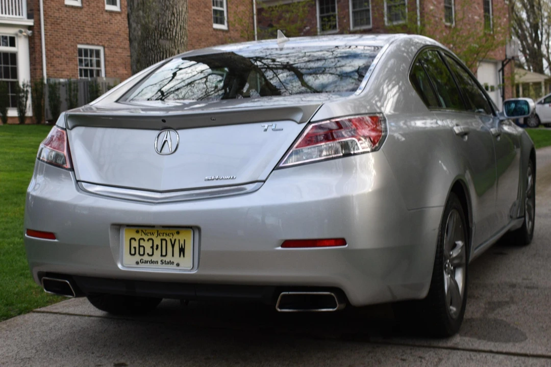 2014 Acura TL 4th Gen - Image 11 of 31