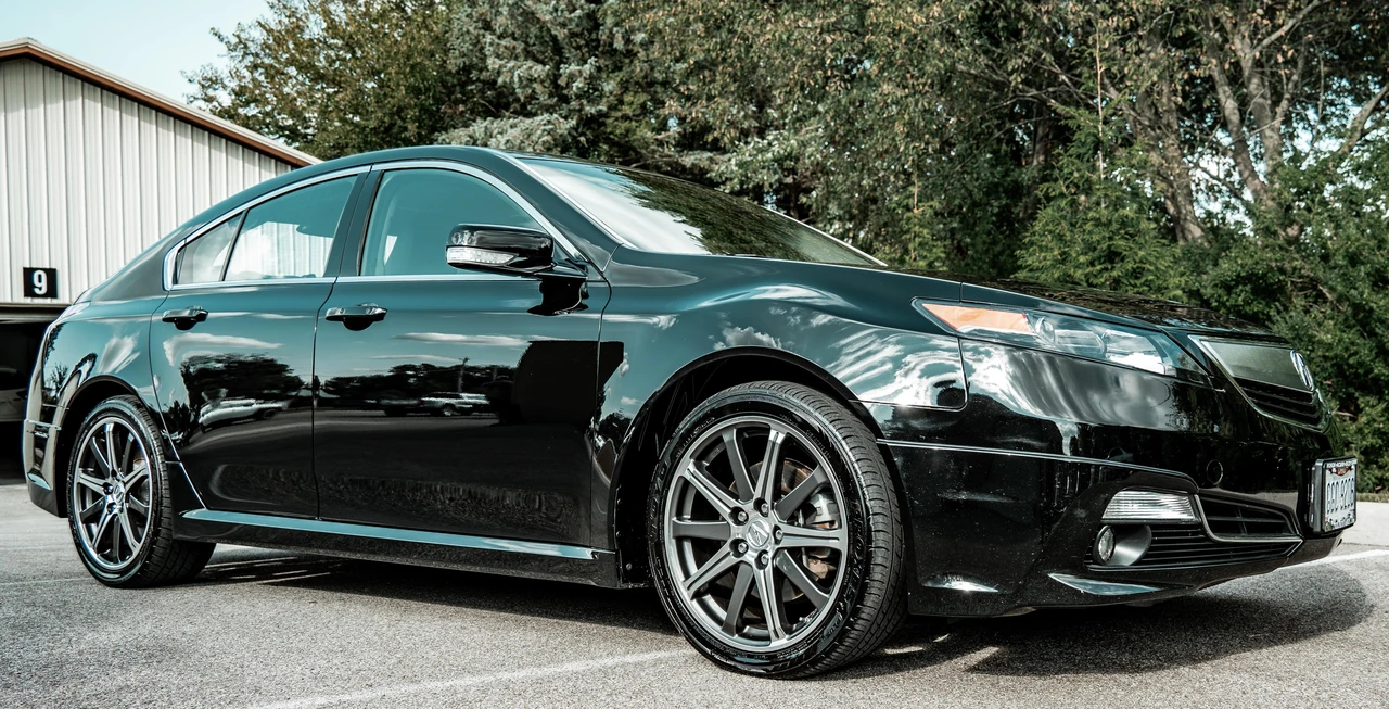 2014 Acura TL 4th Gen - Image 19 of 31