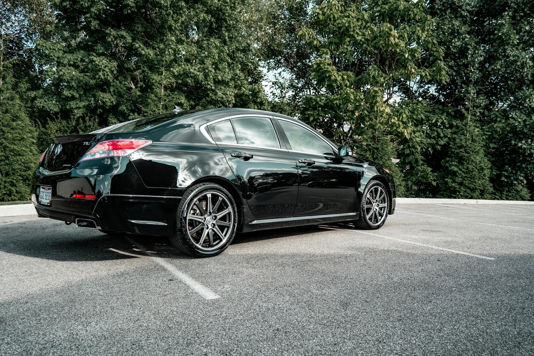 2014 Acura TL 4th Gen - Image 16 of 31