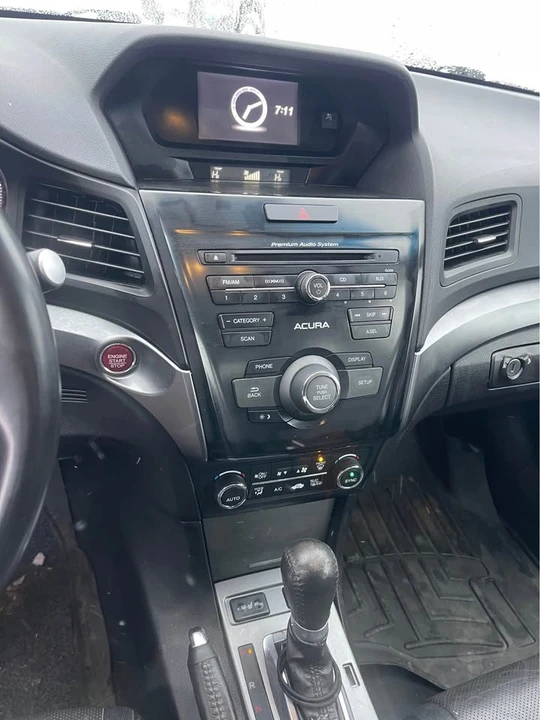 2014 Acura ILX - Image 15 of 17