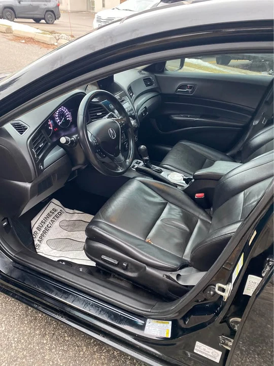 2014 Acura ILX - Image 10 of 15