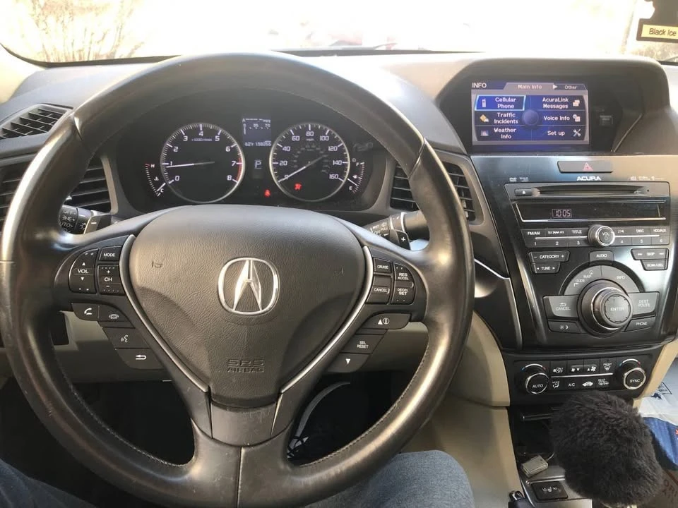 2014 Acura ILX - Image 6 of 11