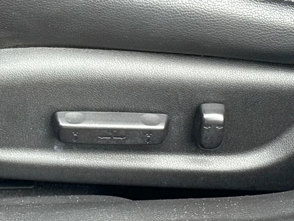 2014 Acura ILX - Image 12 of 20
