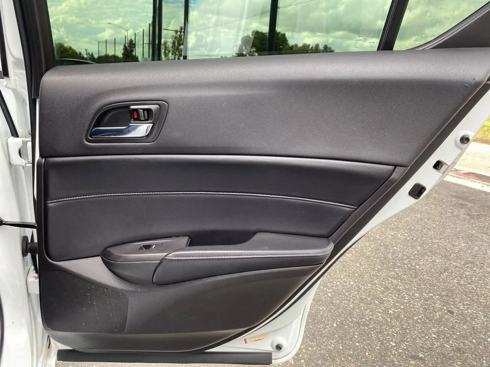 2014 Acura ILX - Image 16 of 20