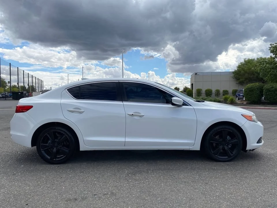 2014 Acura ILX - Image 9 of 20