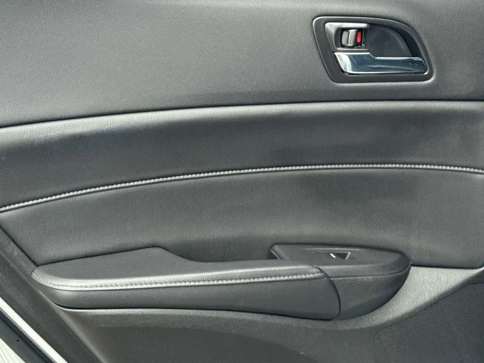 2014 Acura ILX - Image 15 of 20