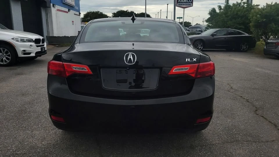 2014 Acura ILX - Image 4 of 20