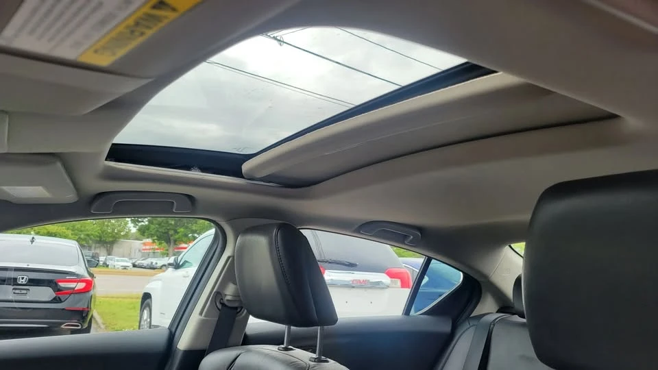 2014 Acura ILX - Image 14 of 20