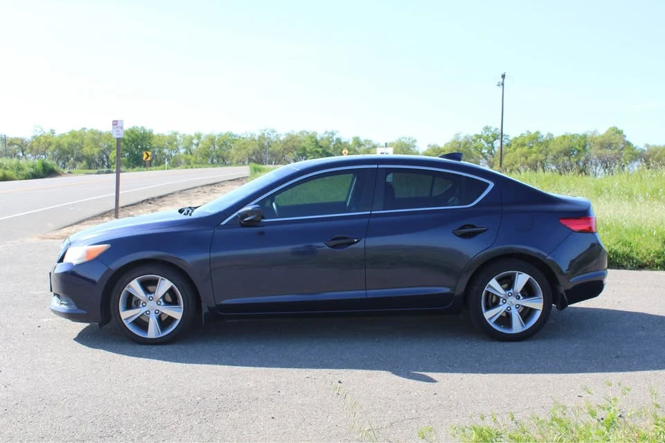 2014 Acura ILX - Image 2 of 13