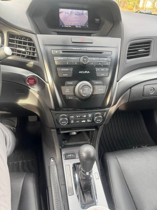 2014 Acura ILX - Image 6 of 9