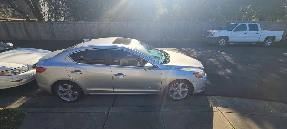 2014 Acura ILX - Image 2 of 4
