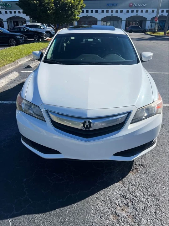 2014 Acura ILX - Image 2 of 10
