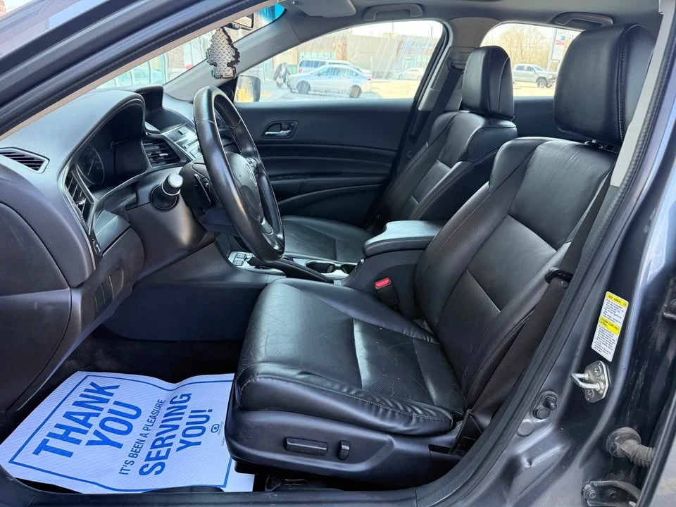 2014 Acura ILX - Image 10 of 20