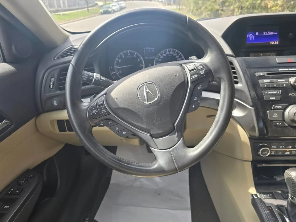 2014 Acura ILX - Image 10 of 20
