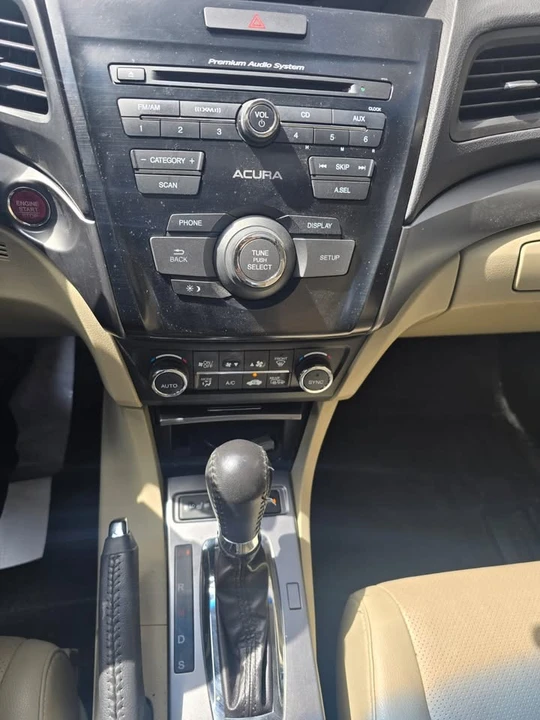 2014 Acura ILX - Image 14 of 20