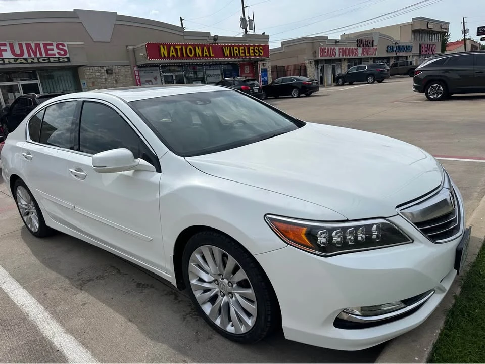 2014 Acura RLX - Image 11 of 20