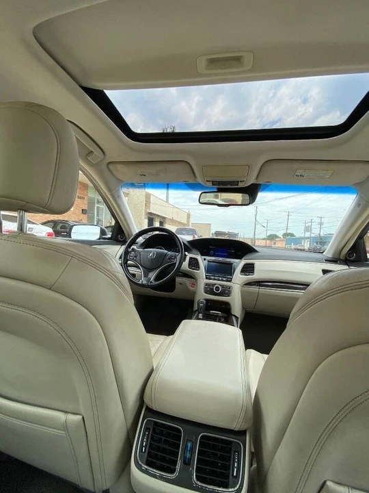 2014 Acura RLX - Image 16 of 19