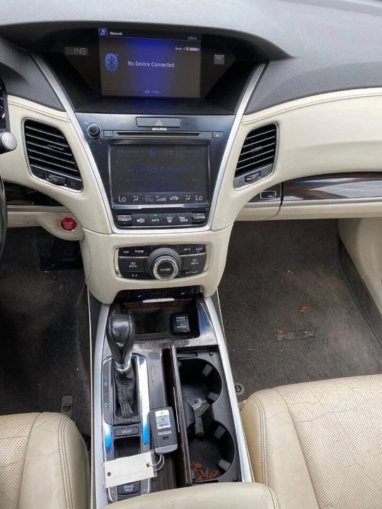 2014 Acura RLX - Image 10 of 19