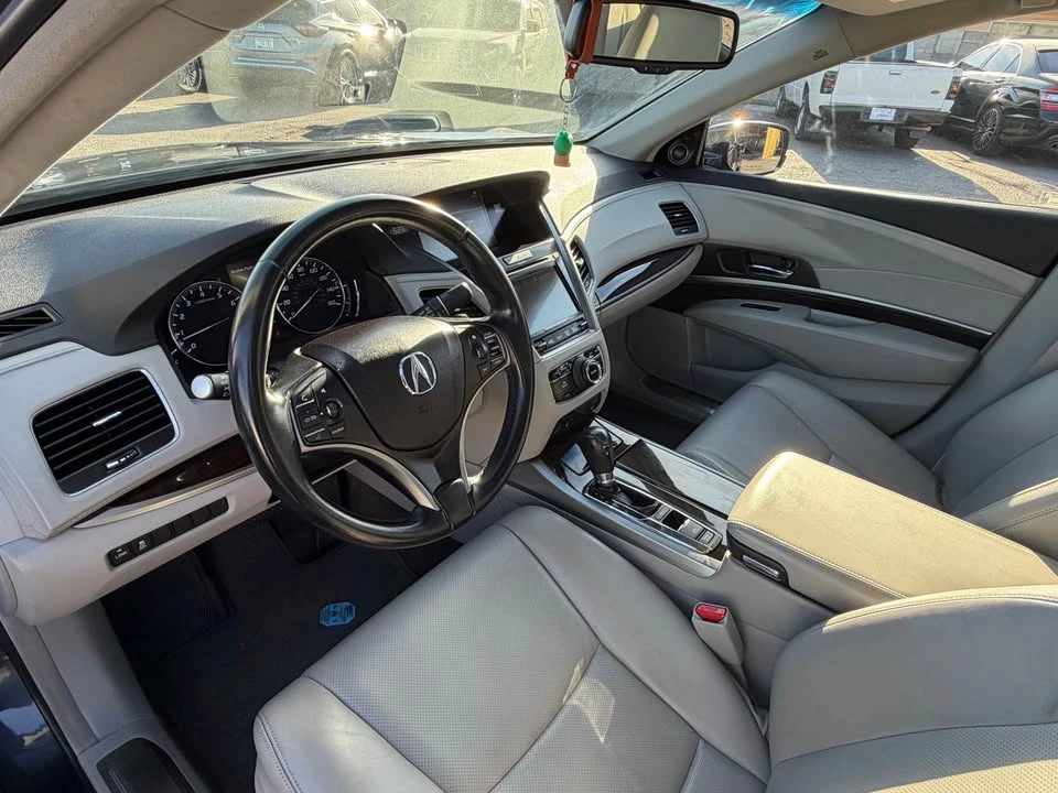 2014 Acura RLX - Image 11 of 18