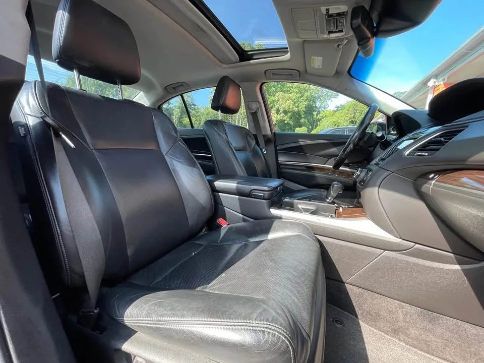 2014 Acura RLX - Image 8 of 12