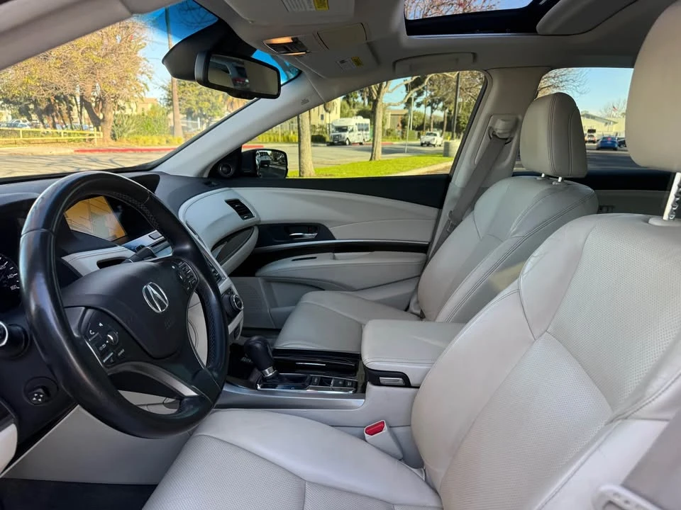 2014 Acura RLX - Image 11 of 18