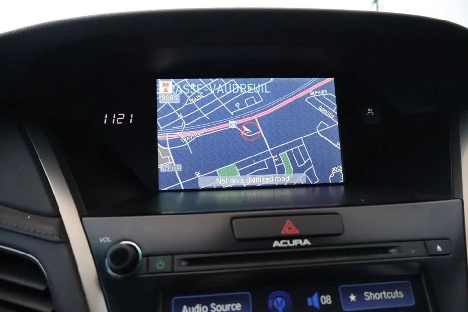 2014 Acura RLX - Image 15 of 20