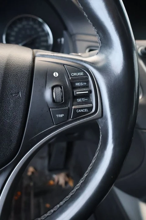 2014 Acura RLX - Image 10 of 20