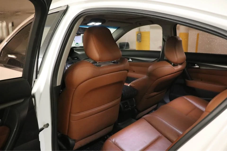 2014 Acura TL 4th Gen - Image 5 of 10