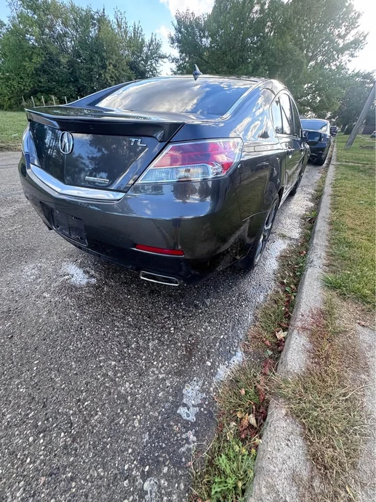 2014 Acura TL 4th Gen - Image 9 of 13