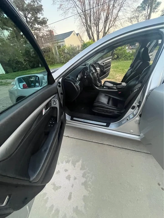 2014 Acura TL 4th Gen - Image 11 of 15