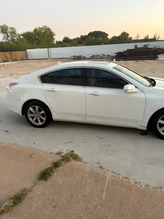 2014 Acura TL 4th Gen - Image 2 of 11