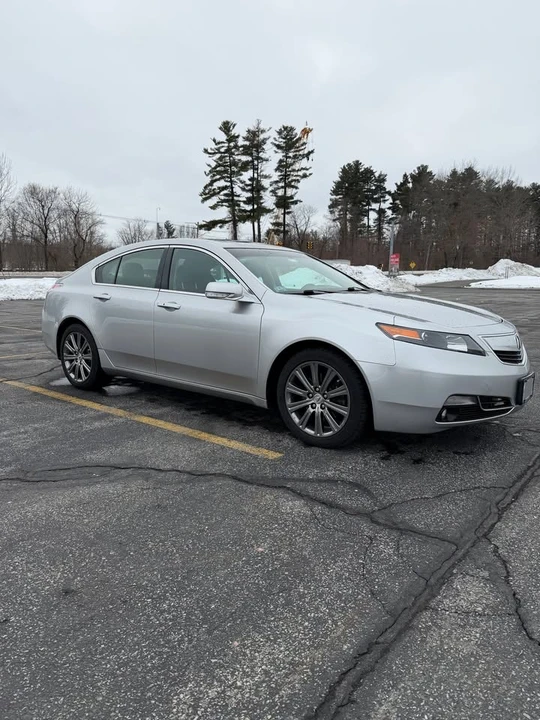2014 Acura TL 4th Gen - Image 9 of 15